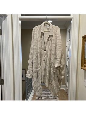 La Bottega di Brunella Cozy Cream Knit Cardigan